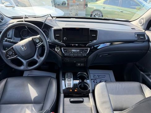 Used 2020 Honda Pilot Touring image 14