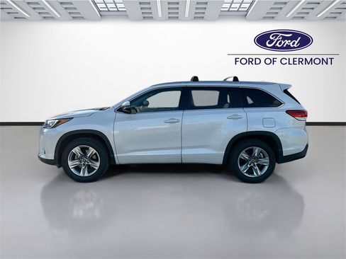 Used 2019 Toyota Highlander Limited image 4