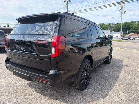 New 2026 Ford Expedition Platinum w/ Stealth Performance Package AWD/4WD image 6