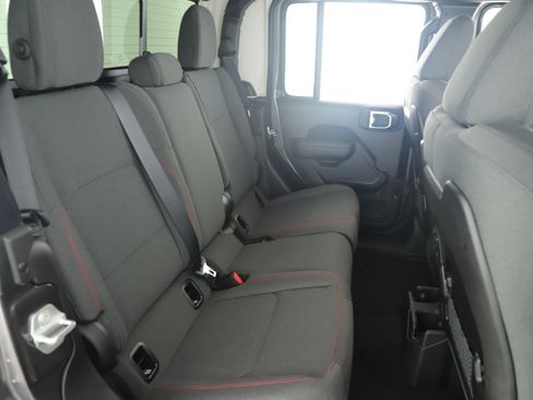 New 2025 Jeep Gladiator Rubicon w/ Safety Group image 27