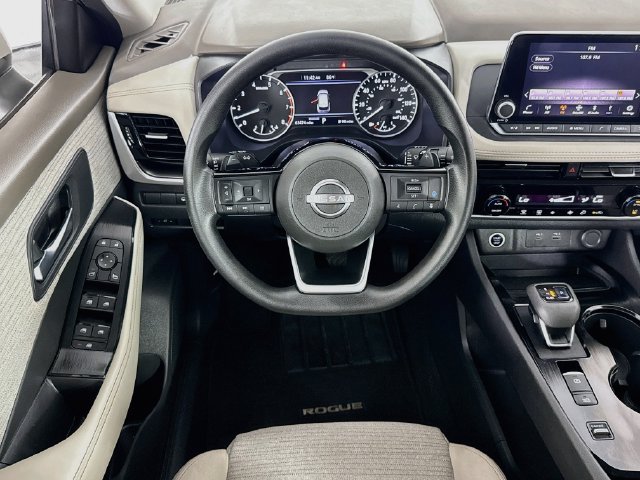 Used 2022 Nissan Rogue SV FWD image 14