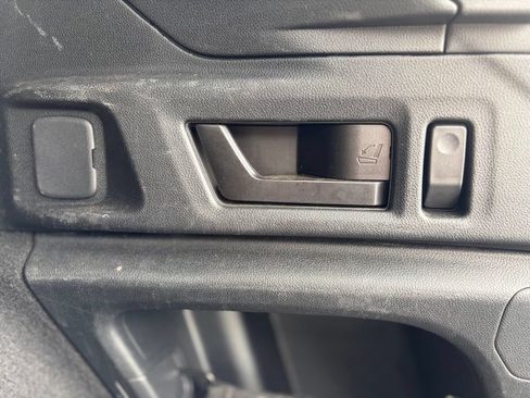Used 2024 Subaru Outback Premium AWD/4WD image 12