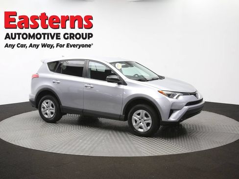 Used 2018 Toyota RAV4 LE w/ All Weather Liner Package FWD image 46