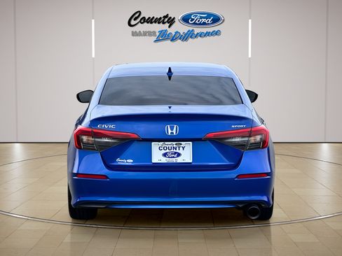 Used 2024 Honda Civic Sport image 4