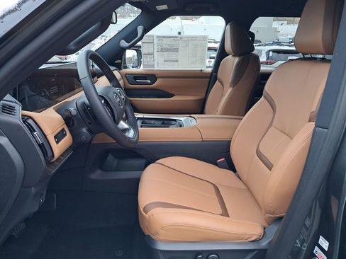 New 2026 Nissan Armada SL w/ Captain's Chari Seat Package image 10