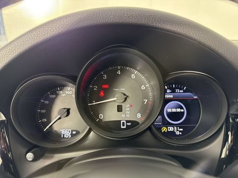 Certified 2026 Porsche Macan AWD/4WD image 36