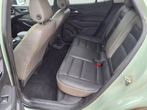 Used 2024 Chevrolet Trax ACTIV w/ Sunroof Package FWD image 23
