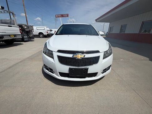 Used 2014 Chevrolet Cruze LT w/ RS Package FWD image 3