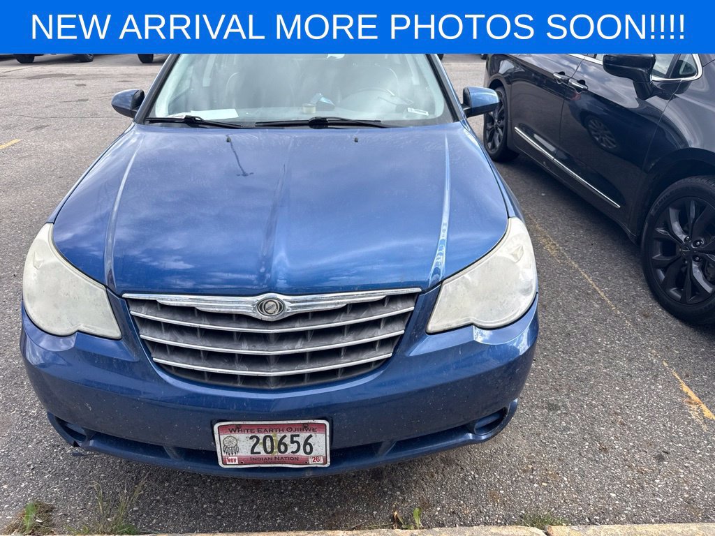 Used 2010 Chrysler Sebring Limited FWD image 2