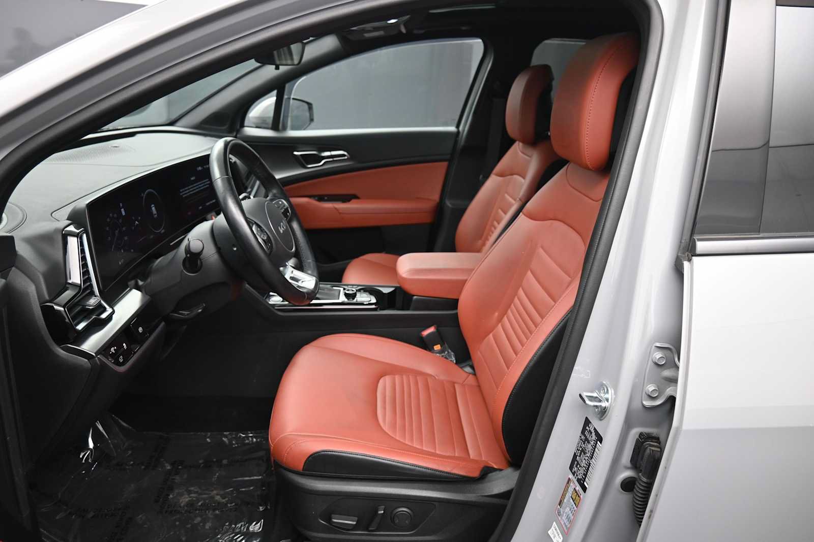 Used 2025 Kia Sportage SX FWD image 19