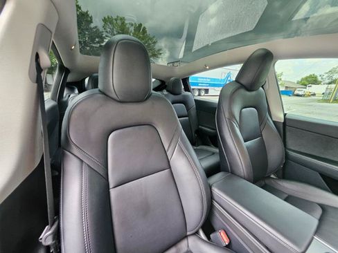Used 2023 Tesla Model Y Long Range AWD/4WD image 58