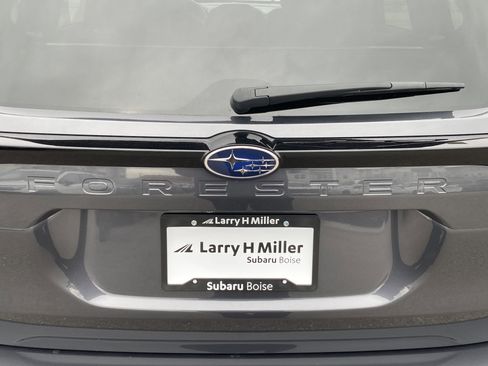 Used 2025 Subaru Forester Limited image 26