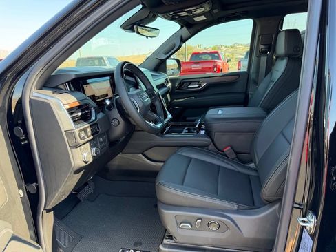 New 2026 GMC Yukon Denali w/ Advanced Technology Package AWD/4WD image 8