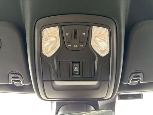 Used 2021 RAM 1500 Big Horn RWD image 6