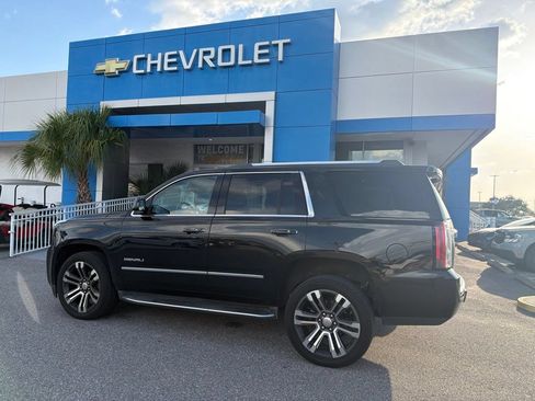 Used 2018 GMC Yukon Denali RWD image 7