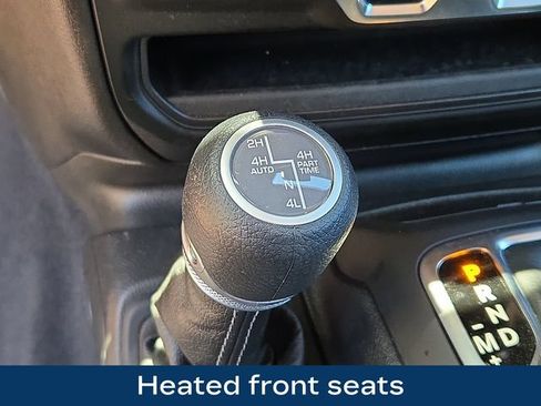 Used 2025 Jeep Wrangler Unlimited Sahara AWD/4WD image 11