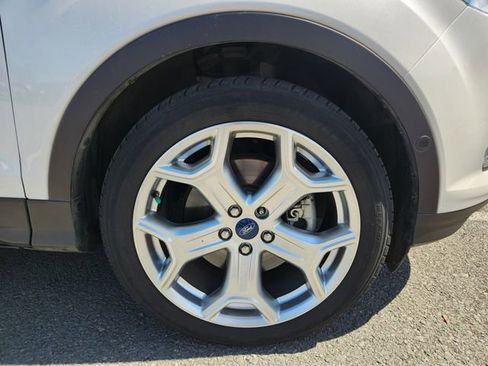 Used 2019 Ford Escape Titanium AWD/4WD image 24