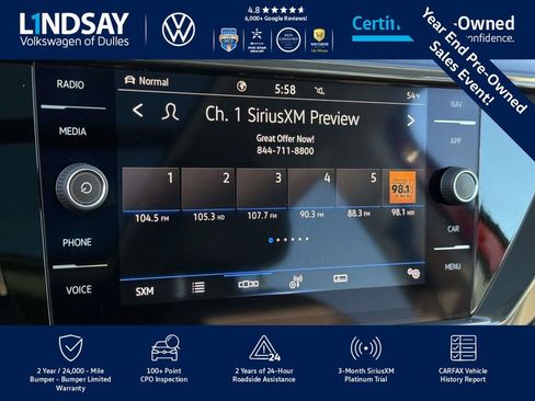 Certified 2022 Volkswagen Taos SEL image 18