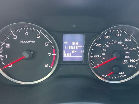 Used 2015 Subaru Crosstrek 2.0i Premium w/ Moonroof Package image 14