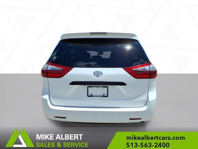 Used 2020 Toyota Sienna L FWD image 6