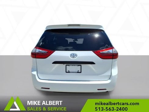 Used 2020 Toyota Sienna L FWD image 6