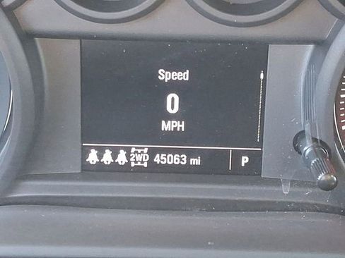 Certified 2025 Chevrolet Silverado 1500 Custom Trail Boss w/ Turbomax Blackout Package image 12