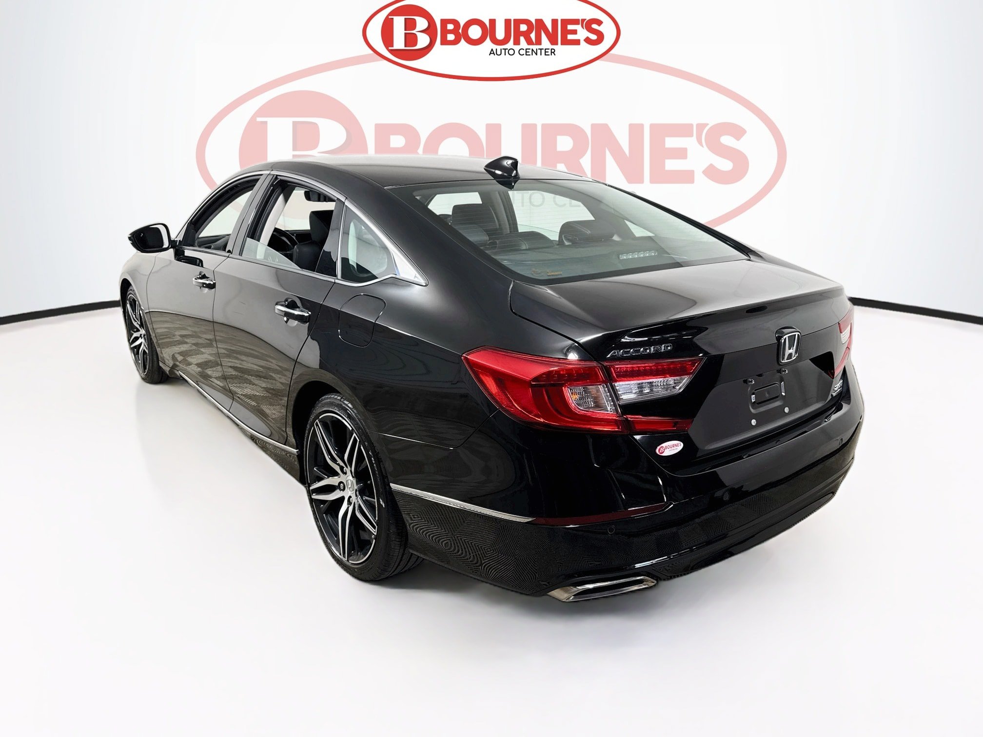 Used 2021 Honda Accord Touring image 10