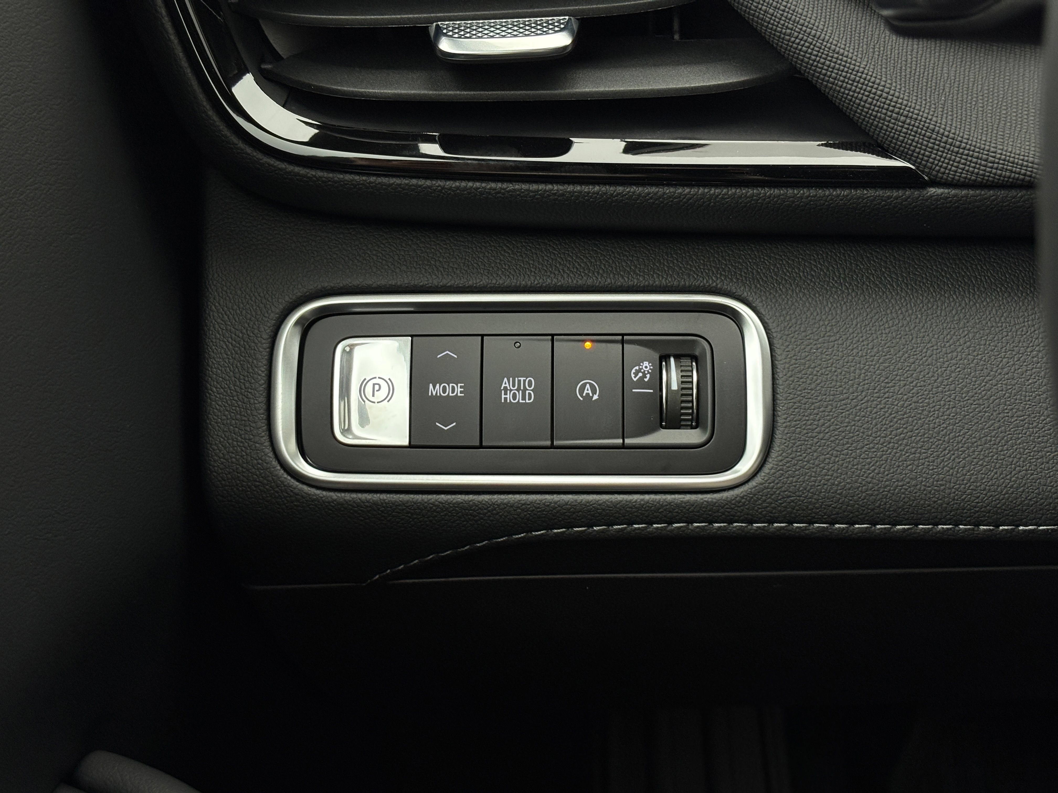 New 2026 Buick Enclave Sport Touring w/ Power Package FWD image 25
