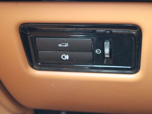 Used 2011 Jaguar XJ L RWD image 28