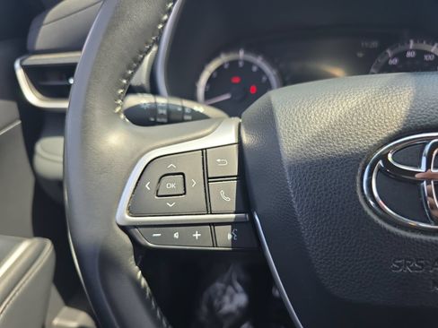 Certified 2024 Toyota Highlander XSE FWD image 21