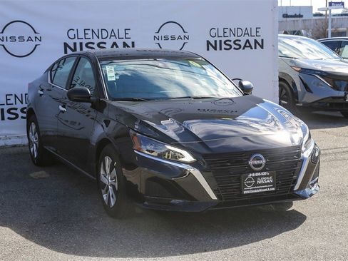 New 2025 Nissan Altima 2.5 S image 3