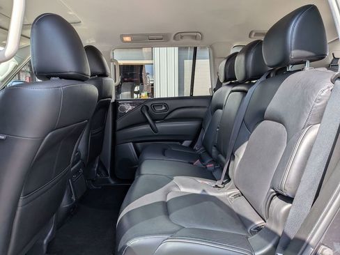 Used 2024 INFINITI QX80 Luxe image 29