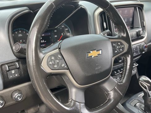 Used 2022 Chevrolet Colorado Z71 w/ Z71 Midnight Edition AWD/4WD image 24