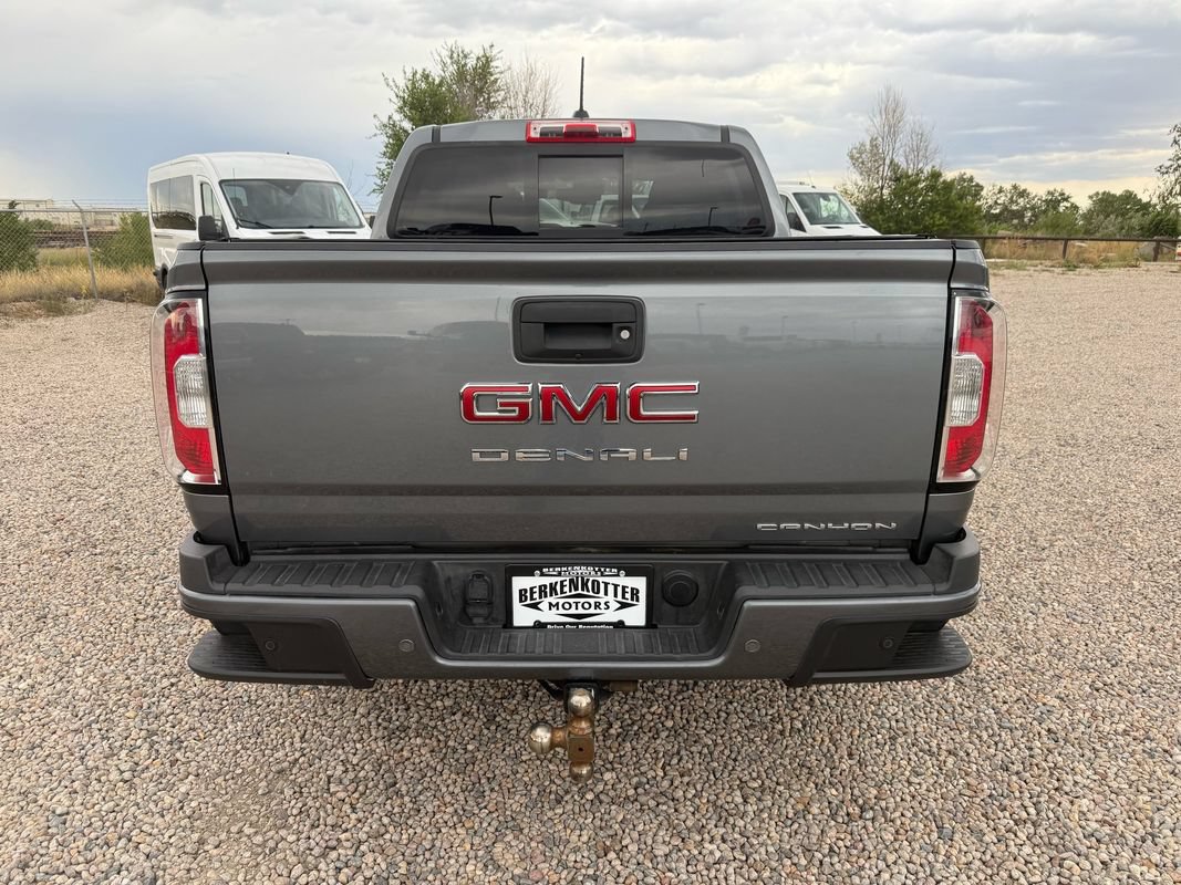 Used 2022 GMC Canyon Denali AWD/4WD image 8