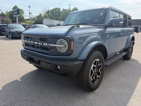 Used 2023 Ford Bronco Outer Banks AWD/4WD image 6