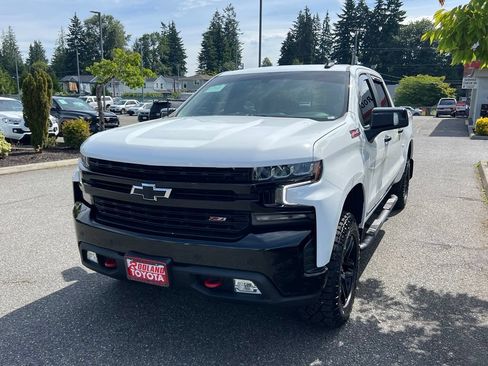 Used 2021 Chevrolet Silverado 1500 LT Trail Boss w/ Convenience Package II AWD/4WD image 4