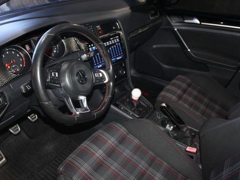 Used 2017 Volkswagen GTI S FWD image 7