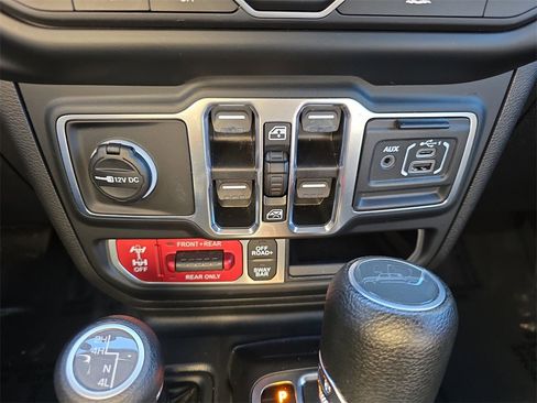 Used 2023 Jeep Gladiator Rubicon w/ LED Lighting Group image 28