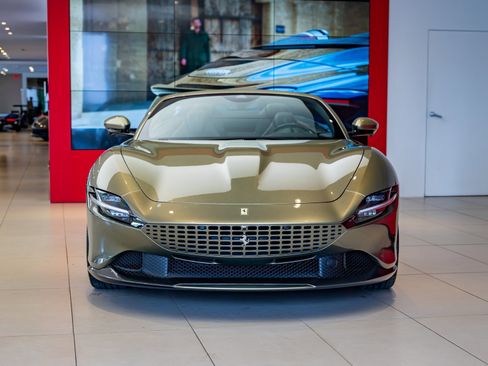 Used 2024 Ferrari Roma Spider image 2