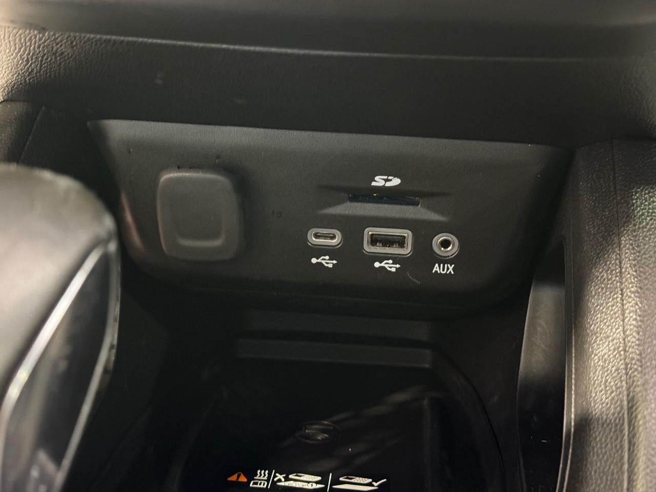 Used 2021 Chevrolet TrailBlazer RS w/ Sun and Liftgate Package FWD image 23