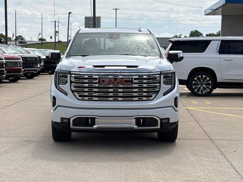 New 2026 GMC Sierra 1500 Denali w/ Denali Reserve Package AWD/4WD image 13