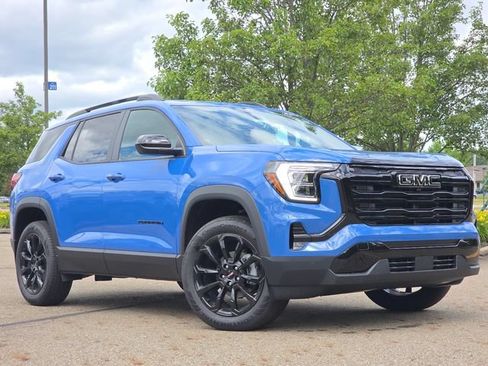 New 2026 GMC Terrain Elevation w/ Elevation Premium Package AWD/4WD image 2
