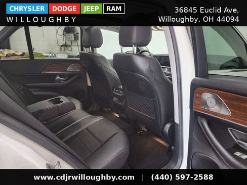 Used 2024 Mercedes-Benz GLE 350 4MATIC image 34