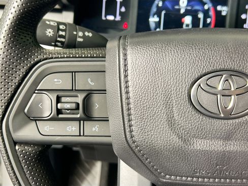 New 2025 Toyota Tacoma SR5 image 18