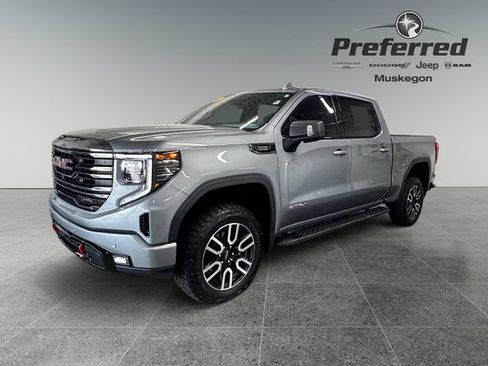 Used 2023 GMC Sierra 1500 AT4 w/ AT4 Preferred Package AWD/4WD image 10
