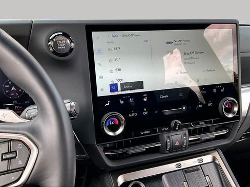 Used 2024 Lexus GX 550 AWD/4WD image 8