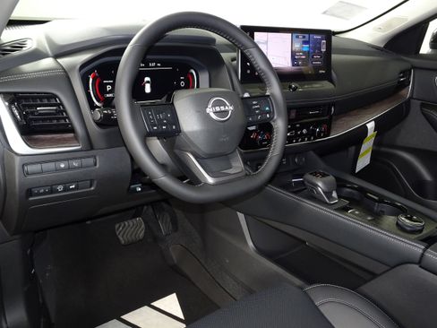 New 2026 Nissan Rogue Platinum image 19