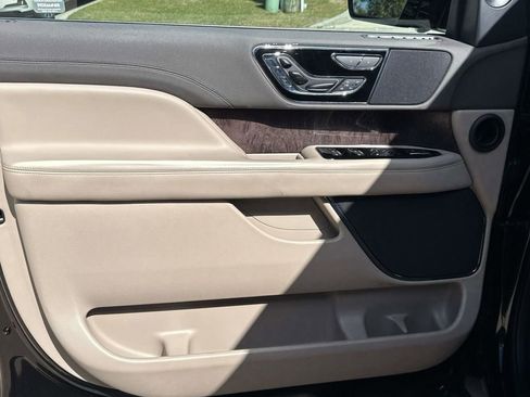 Certified 2024 Lincoln Navigator Reserve image 21