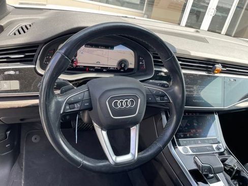 Used 2021 Audi Q7 3.0T Premium Plus w/ Premium Plus Package AWD/4WD image 8