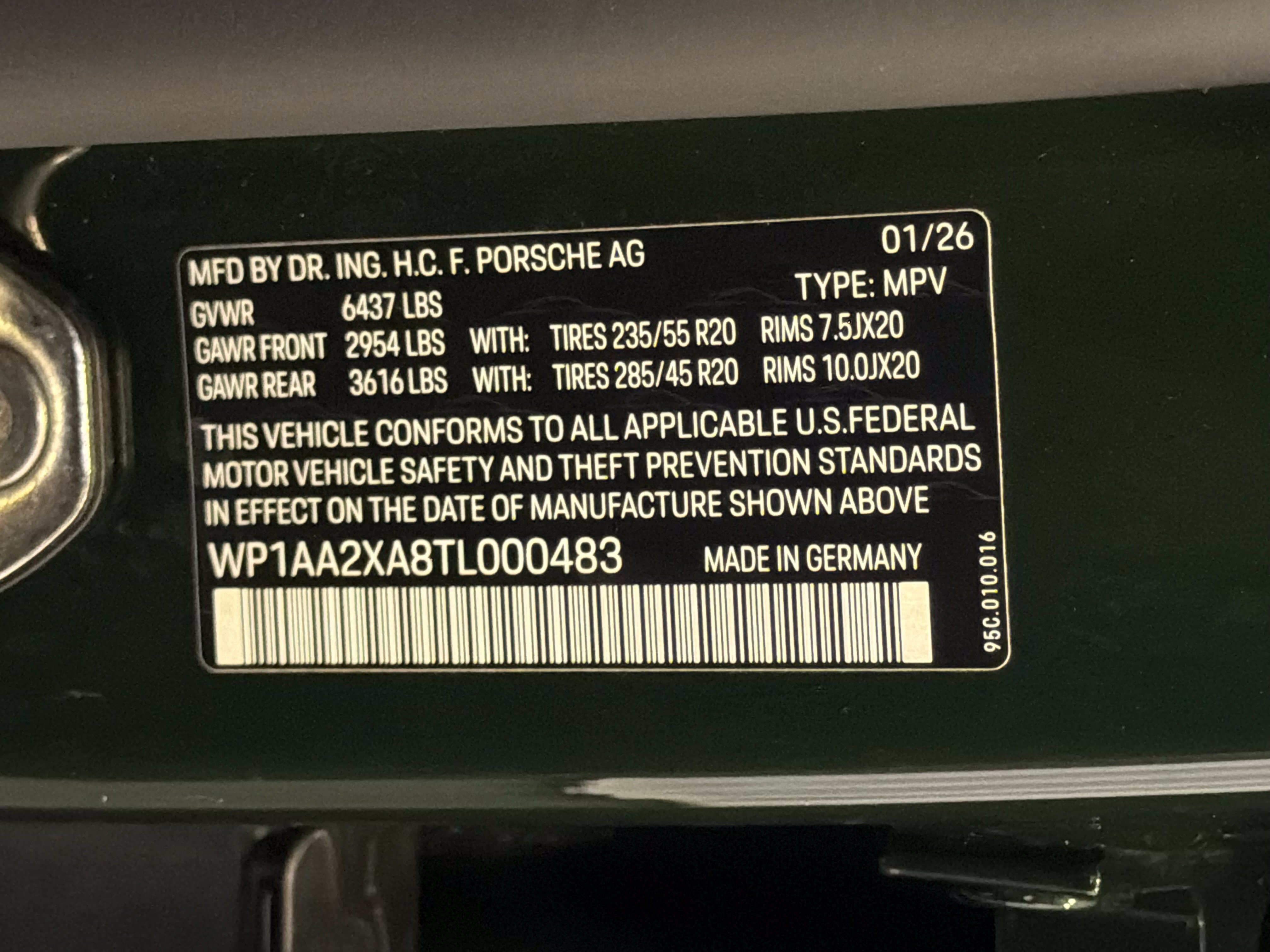 Certified 2026 Porsche Macan 4 Electric AWD/4WD image 27